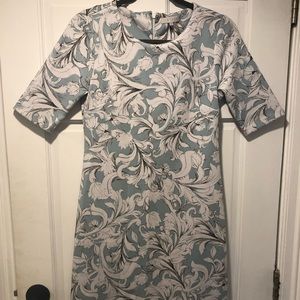 Flattering quarter size floral dress